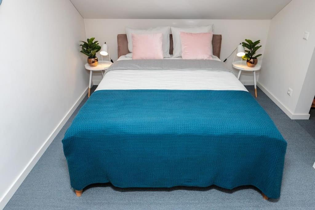 #Stayhere - Spacious Luxury Town Hall 3Bdr Apartment VNO Exterior foto